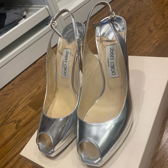 Jimmy Choo Heels. Size 40! One of a kind heel - Picture 3 of 7